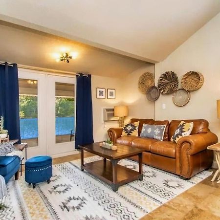 Boho Lakefront Condo With Stunning Views! Hawes Extérieur photo